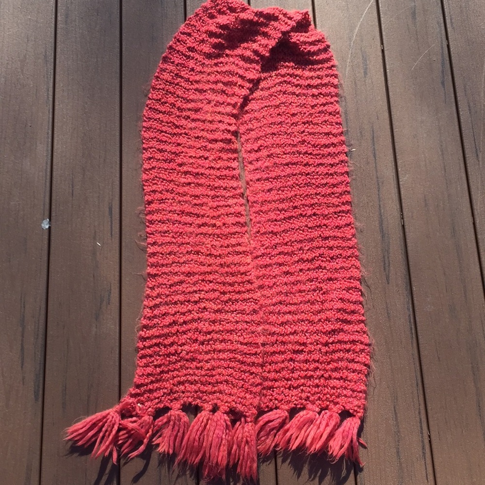 Coral crochet scarf